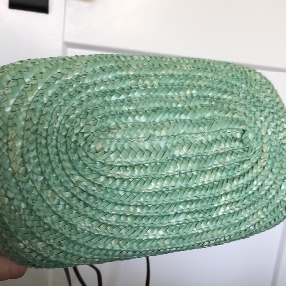 LIKE NEW Mint Green Raffia Beaded Handbag - Picture 6 of 7